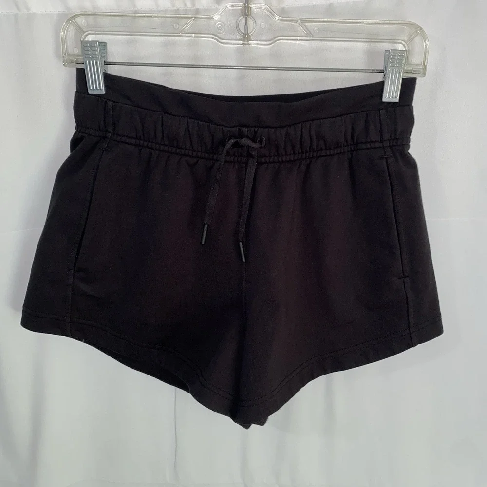 Lululemon Inner Glow Short 3